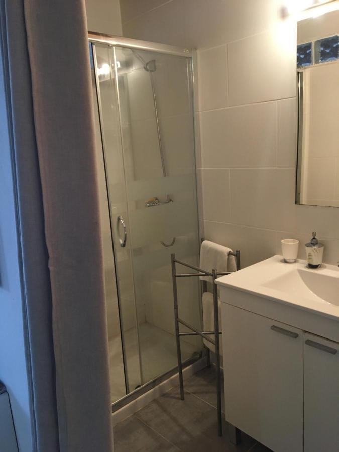 Chambre Lits Jumeaux avec Salle de Bains